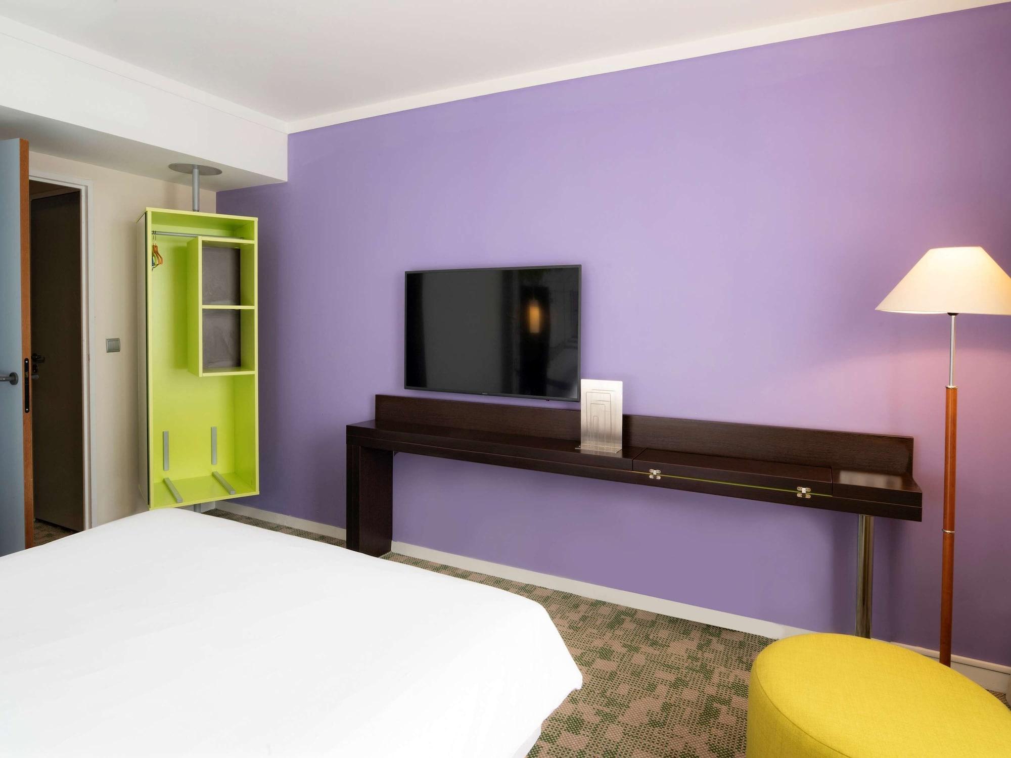 Ibis Styles Evry Courcouronnes Hotel And Events エクステリア 写真