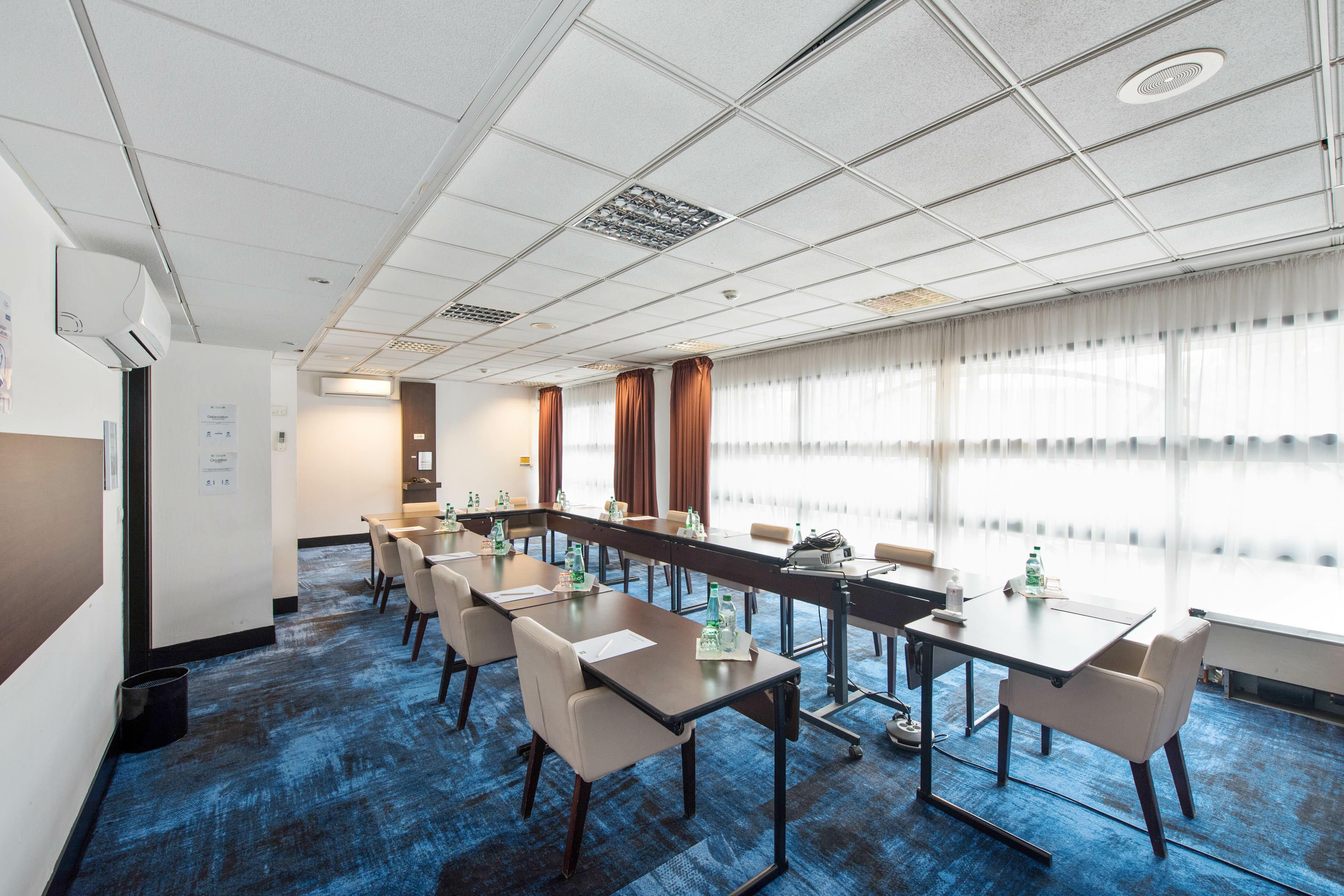Ibis Styles Evry Courcouronnes Hotel And Events エクステリア 写真